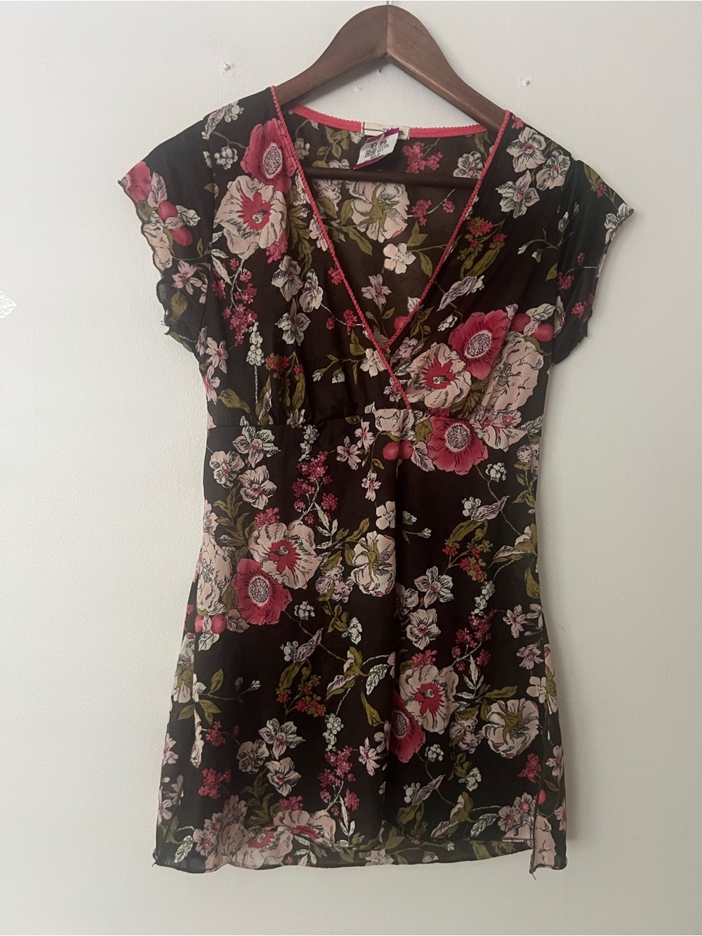 Refuge Black Floral V-Neck Blouse, women’s M, 90s vibe, BoHo festival